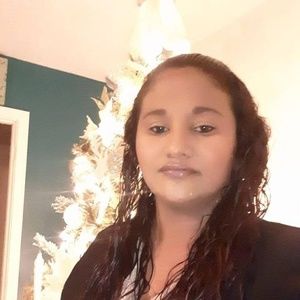 Meet your Posher, González